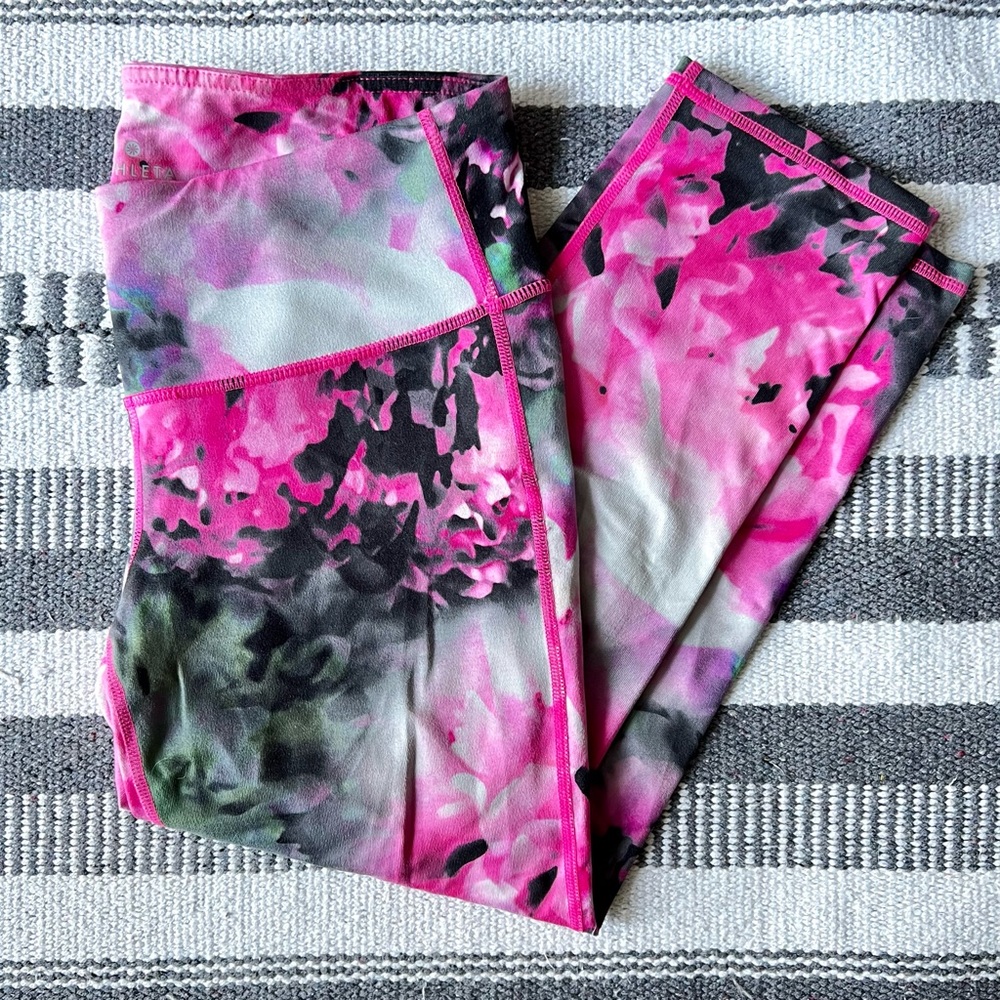 Athleta Capri leggings size S